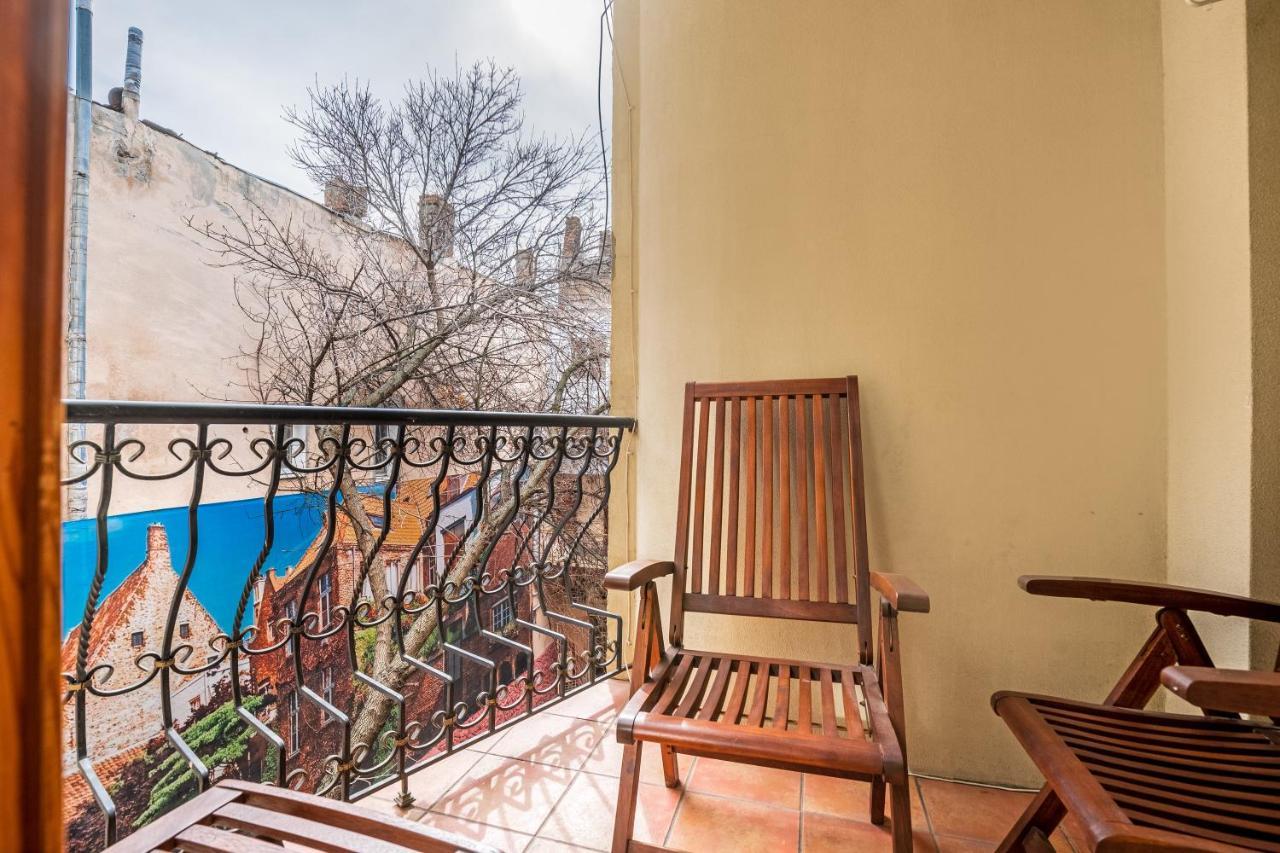 Grecheskaya Street Art Apartment Odessa Exterior photo