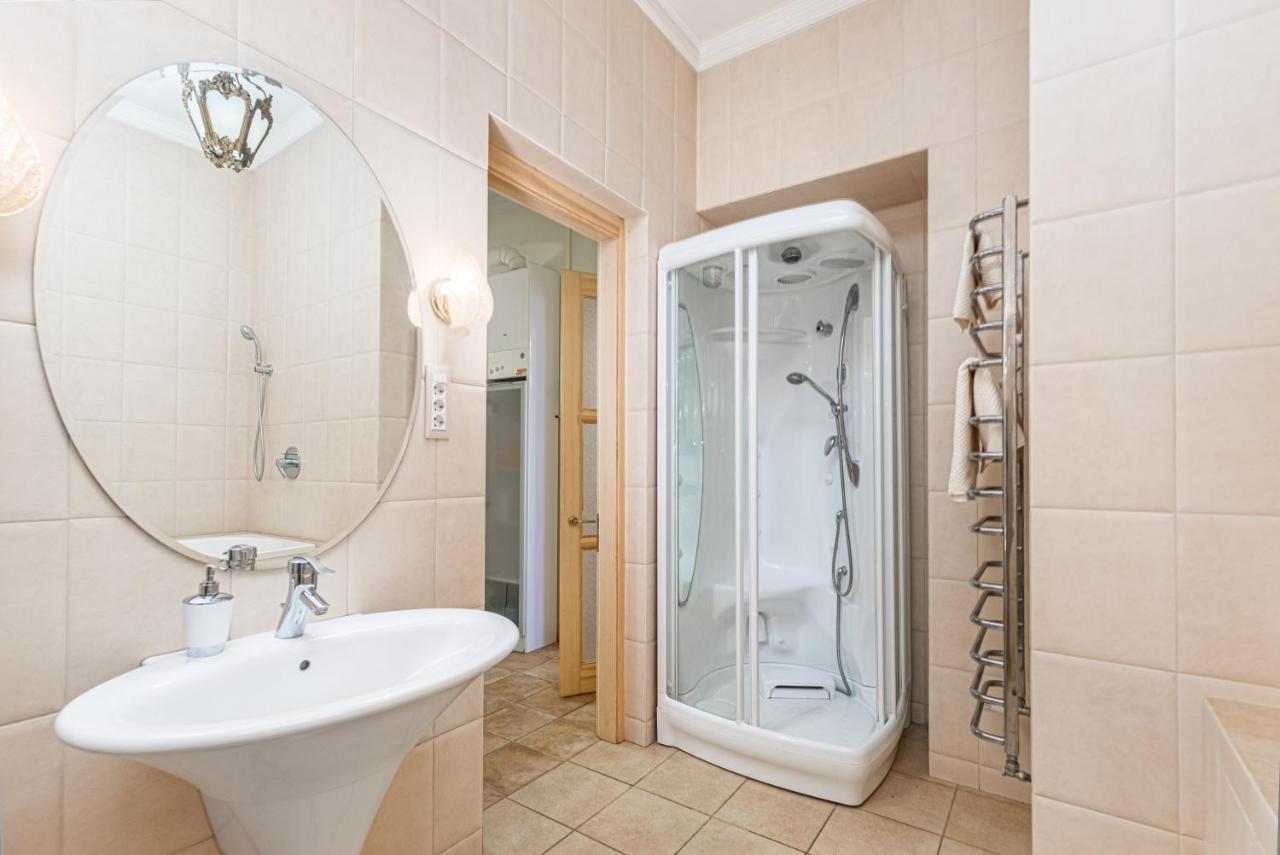 Grecheskaya Street Art Apartment Odessa Exterior photo